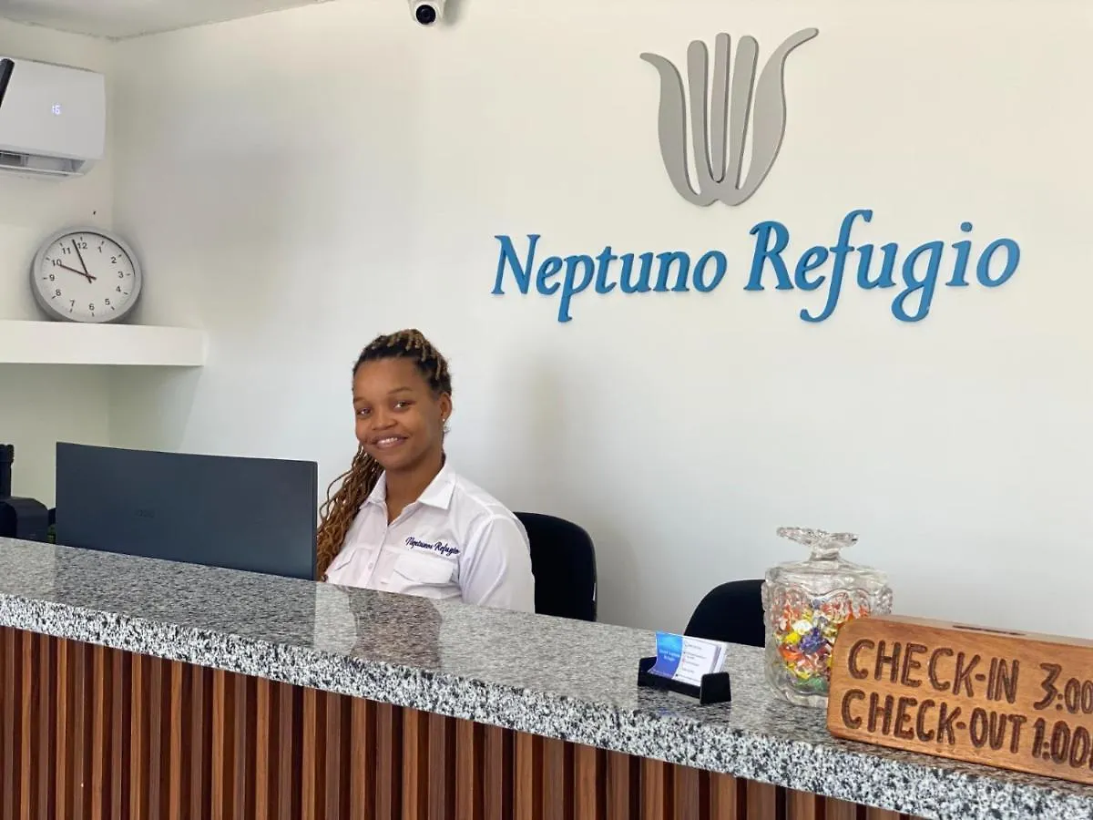 Hotel Neptuno Refugio Boca Chica