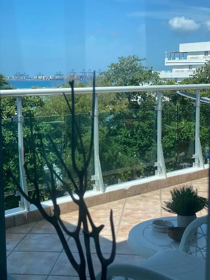Hotel Neptuno Refugio Boca Chica 3*,