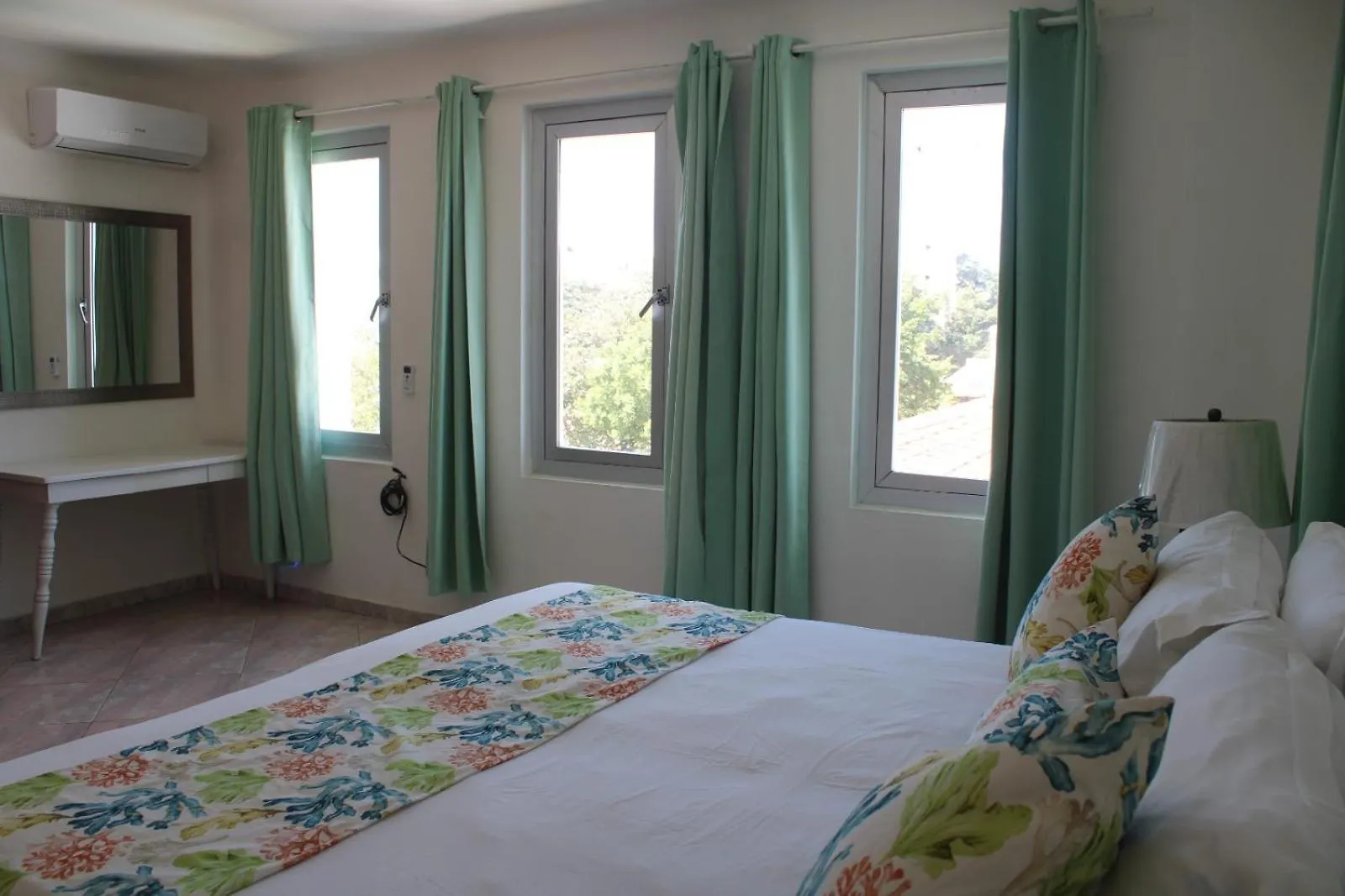 ***  Hotel Neptuno Refugio Boca Chica Dominican Republic