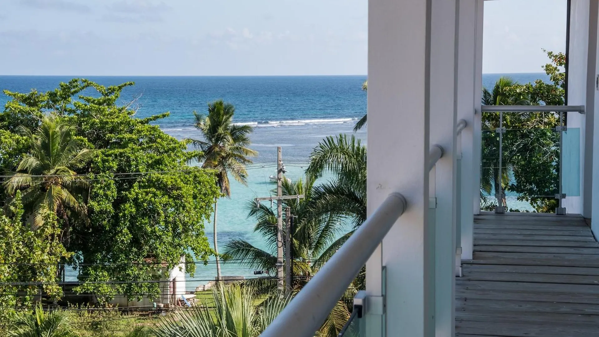 Hotel Neptuno Refugio Boca Chica